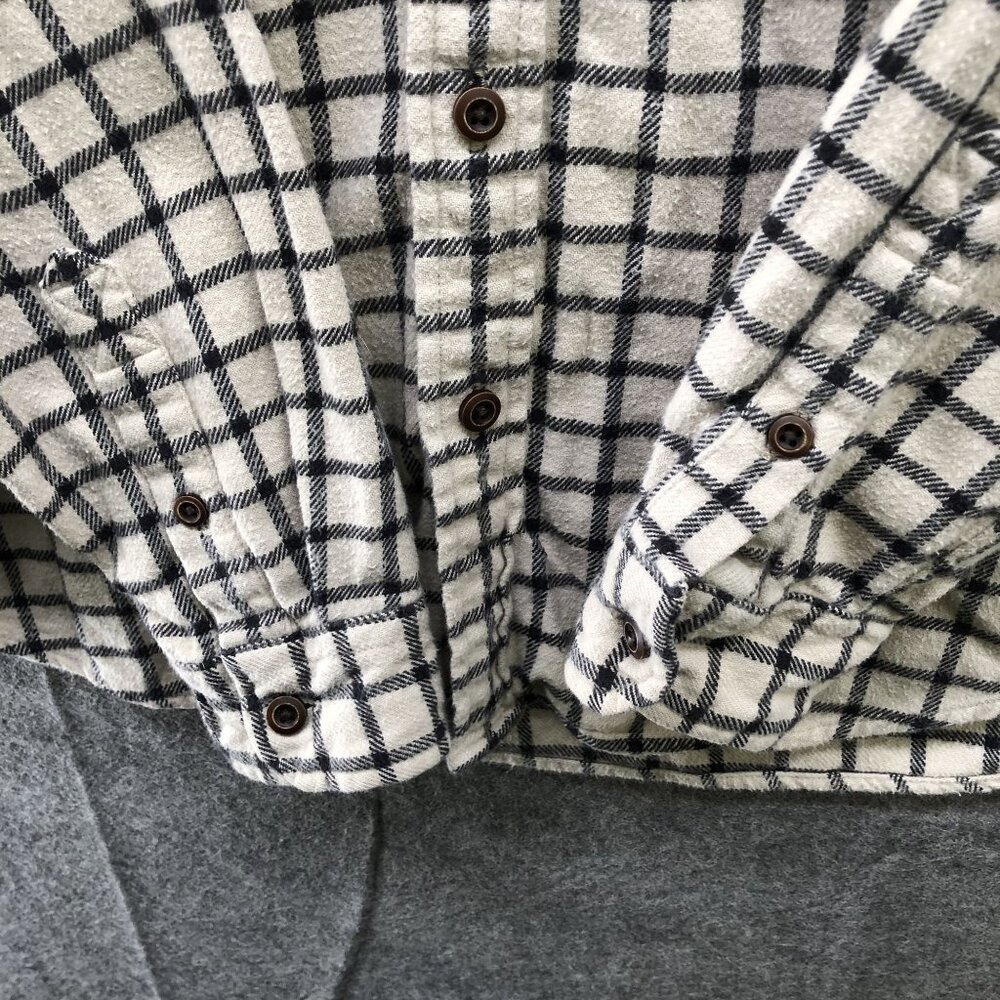 American Eagle Flannel Shirt Mens Large L Cream Black Grid Plaid Thick Shacket - Picture 6 of 10